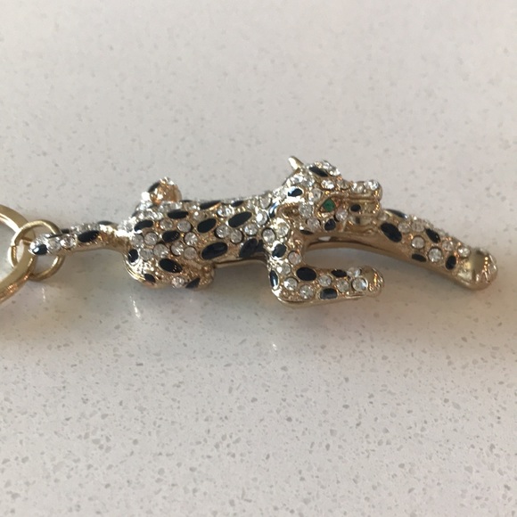 Rhinestone Panther Keychain - Picture 2 of 5